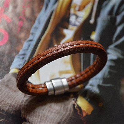 爱逛街为您找到真皮手镯相关的宝贝,您可以在下面的板块中挑选喜欢的