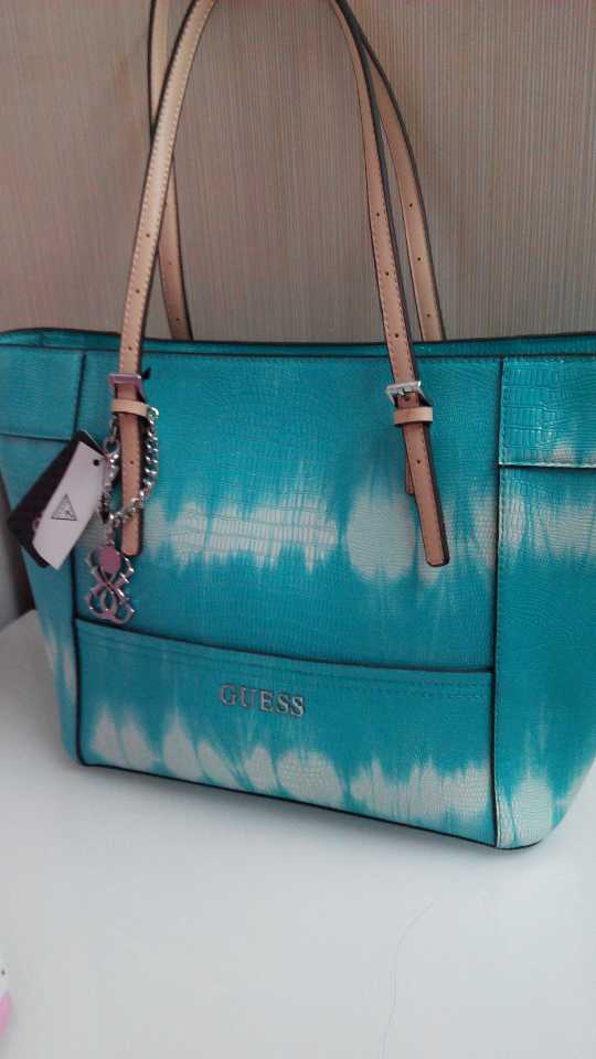 

Сумка Guess