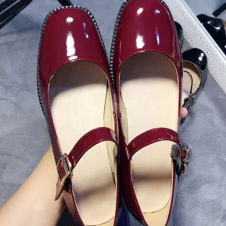 爱逛街为您找到玛丽珍鞋相关的宝贝,您可以在下面的板块中挑选喜欢的