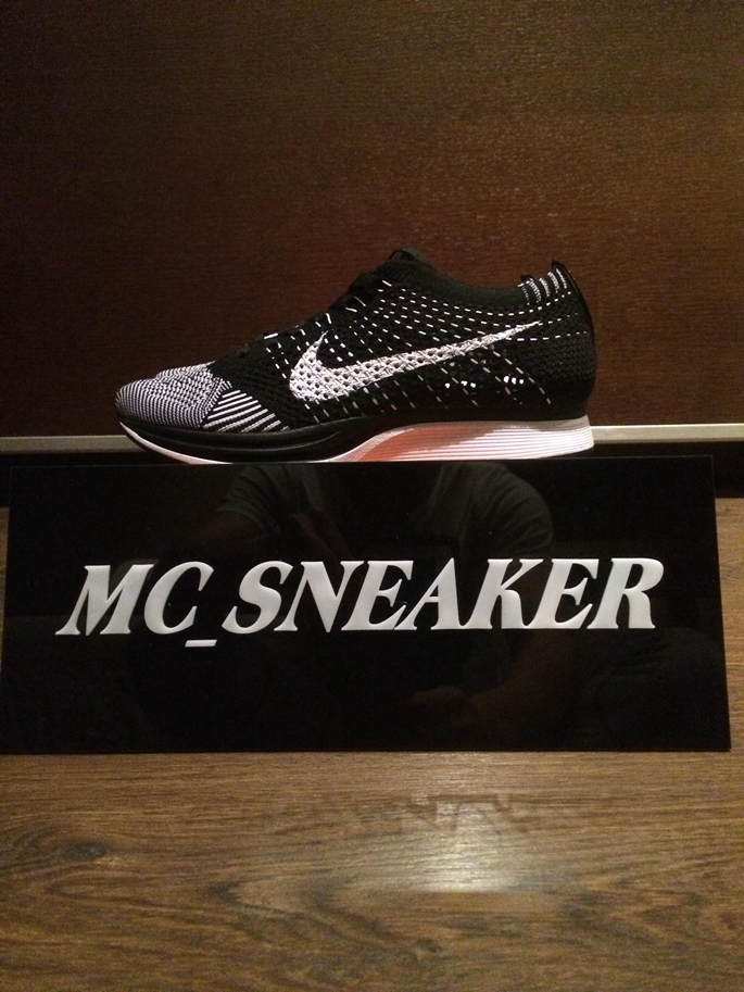 

баскетбольные кроссовки Nike MC FLYKNIT RACER 526628-002