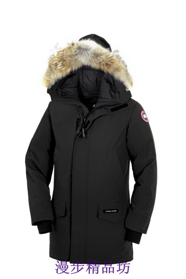 

Спортивный пуховик Canada goose