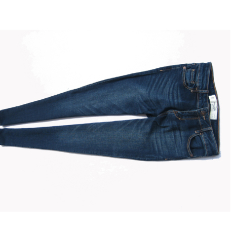 爱逛街为您找到黑色双线牛仔裤相关的宝贝,您可以在下面的板块中挑选