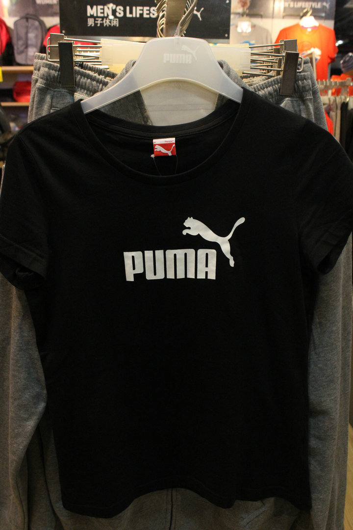 

Спортивная футболка Puma 2015 834555