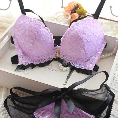 爱逛街为您找到调整型蕾丝边文胸相关的宝贝,您可以在下面的板块中