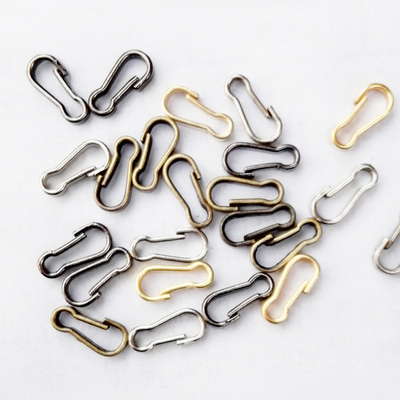 taobao agent DIY Doll accessories, baby clothing accessories, BJD soldier super small mini hook buckle, pig waist buckle, pure copper