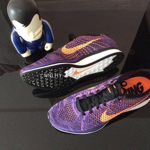 

Кроссовки Nike Flyknit Racer 526628-585