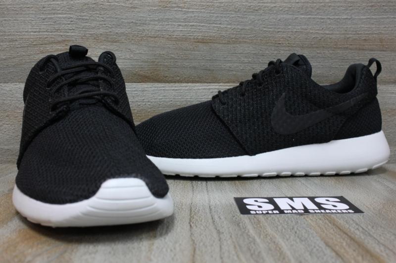 

кроссовки Nike SMS ROSHERUN 511881-010