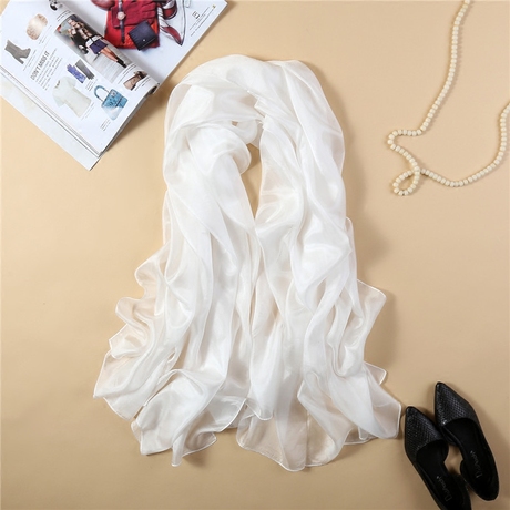 【两用真丝丝巾】_纯色围巾图片_丝绸真丝丝巾价格_搭配分享 - 爱逛街