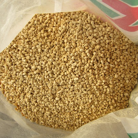 【一杰】3-6mm进口鹿沼土 多肉植物土 铺面土 700ml散装 六袋包邮