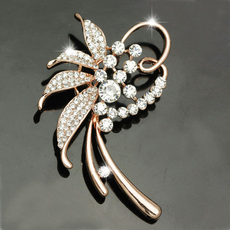 韩版水钻花朵胸针 女外套胸花配饰 百搭西装毛衣大别针披肩扣饰品