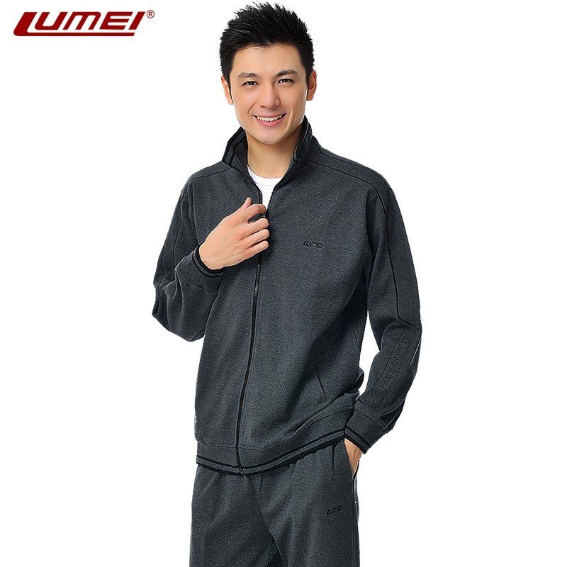 

Спортивный костюм Lumei 453