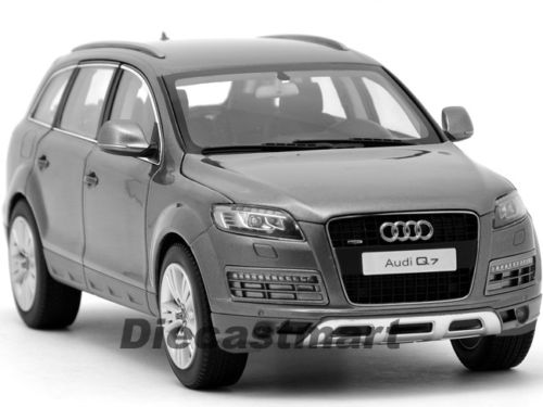 

Модель машины Model 2009AUDI Q7SUV 1:18KYOSHO 0922