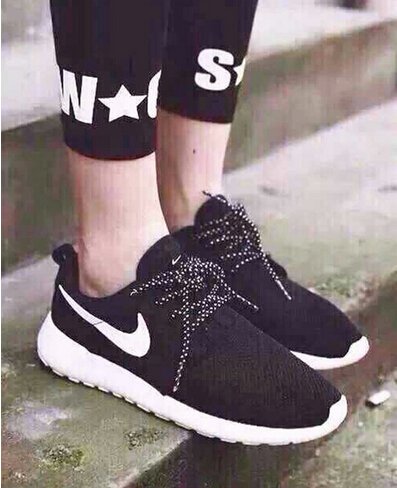 

туфли 7474854 Roshe Run 2015
