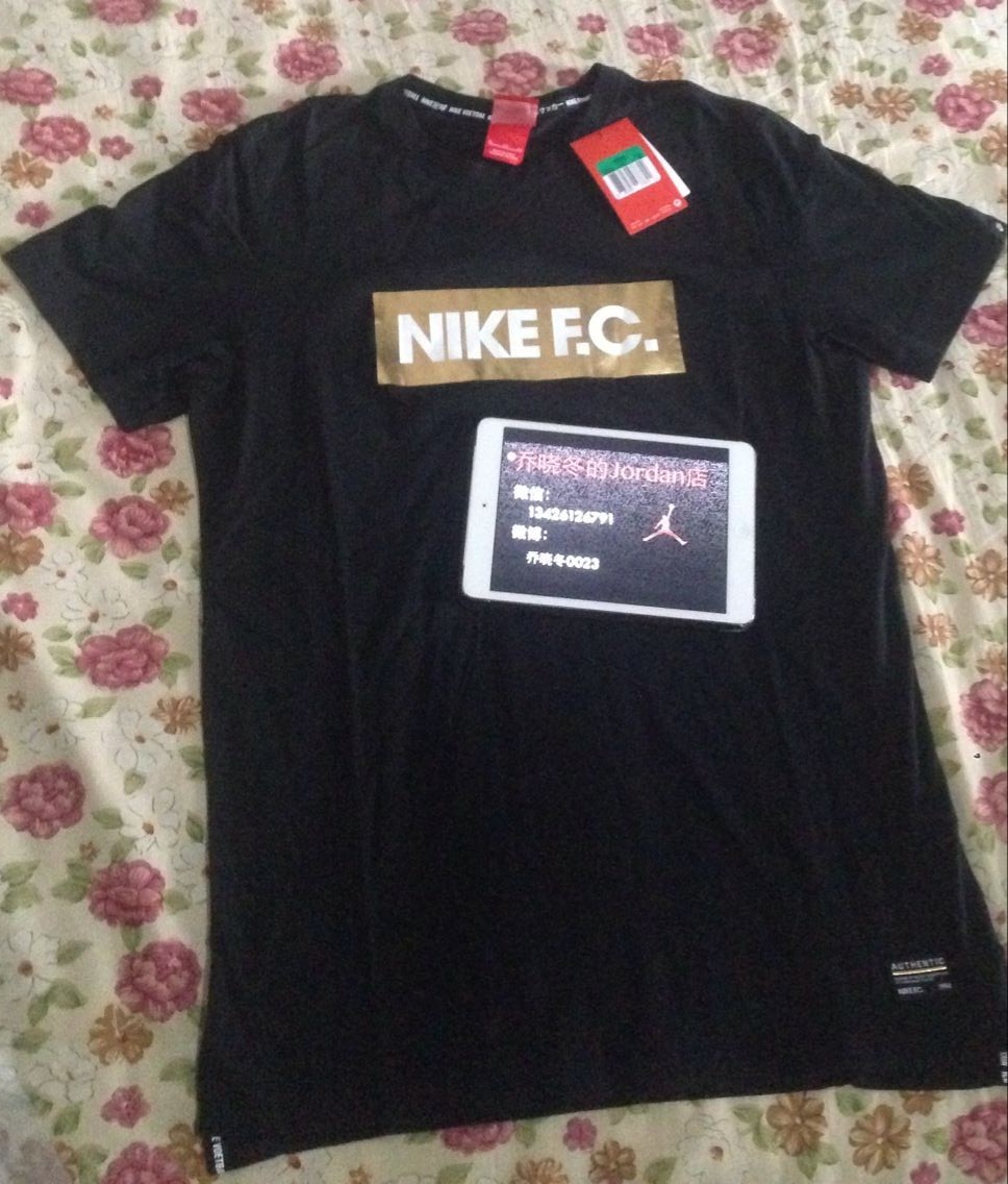 

Спортивная футболка Nike F.C Block 626938-013 726473-011-100-480