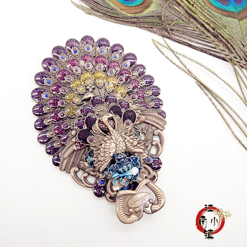 

Зеркало настольное Small town girl