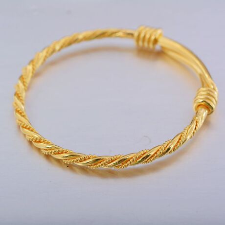 爱逛街为您找到麻花手镯相关的宝贝,您可以在下面的板块中挑选喜欢的