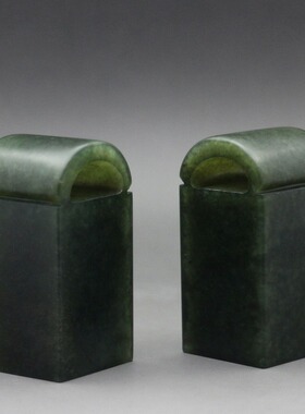 00       刘始皇   发布了  寿山石瓦当丹东绿冻石瓦钮印章2.5x2.