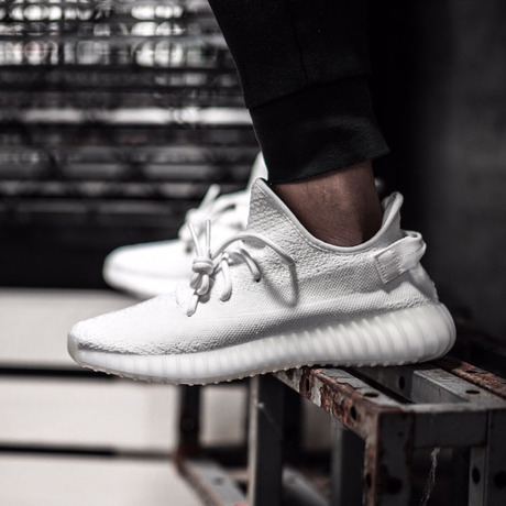 阿迪达斯男鞋yeezy 350 v2 550 boost侃爷纯白椰子350二代cp 9366