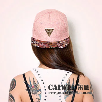 

Головной убор Women Jenny Fang 045 Snapback