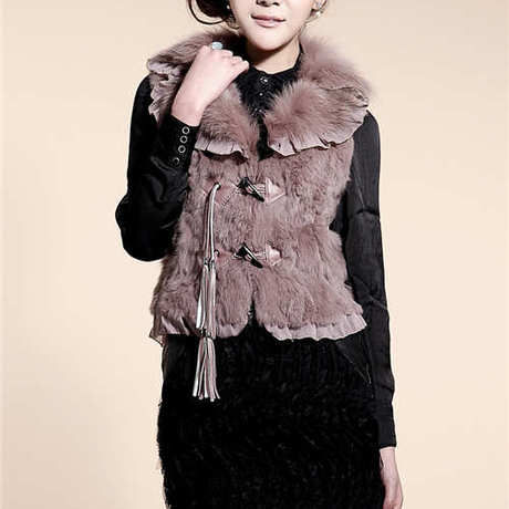 爱逛街为您找到皮草新款马甲相关的宝贝,您可以在下面的板块中挑选