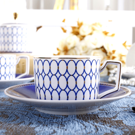 英国西餐高档欧式骨瓷1件意式咖啡杯套装配碟家用英式红花茶杯子