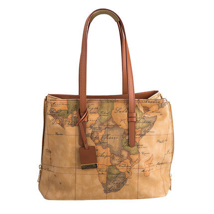 爱逛街为您找到martini马天尼地图包相关的宝贝,您可以在下面的板块中