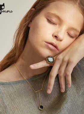 爱逛街为您找到中国戒指相关的宝贝,您可以在下面的板块中挑选喜欢的