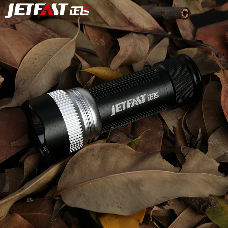 

Водонепроницаемый фонарик Jetfast K1