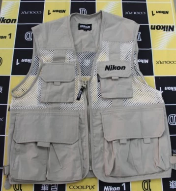 

Профессиональный жилет фотографа Nikon