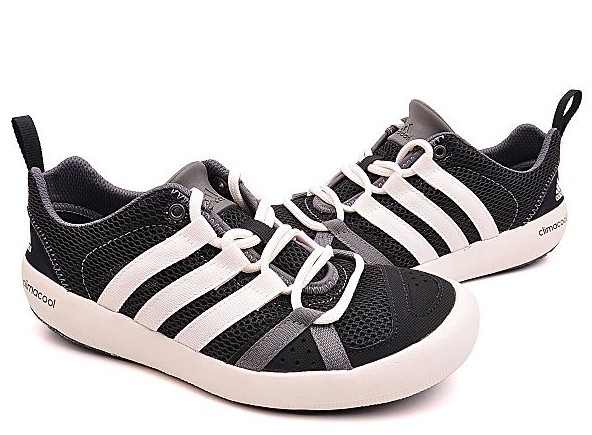 

Спортивная обувь Adidas D66651