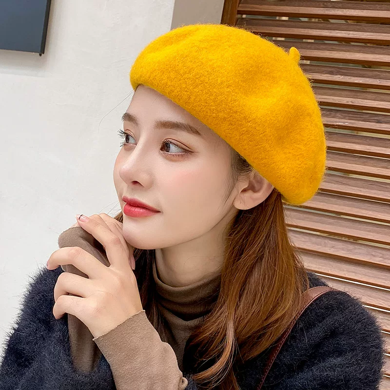 BeRET LADY CAP WOOL WINTER HAT Warm беретки