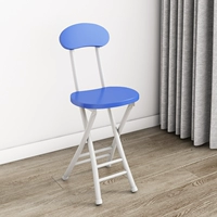 Заднее кресло белые ноги синие