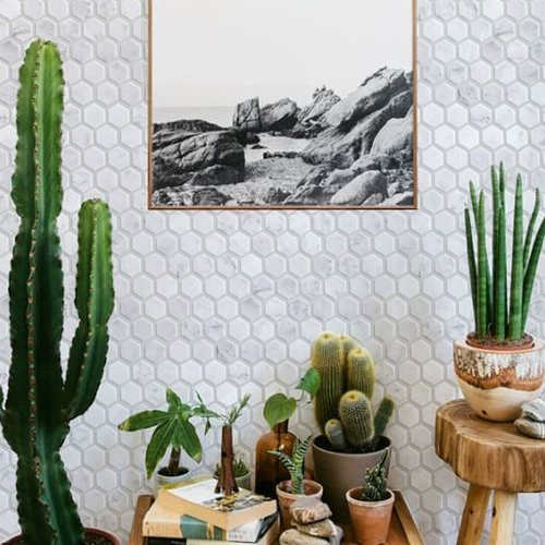 Маленькая гексагональная каменная мозаичная шестиугольная гексагона натуральный культурный камень кухня для ванной комнаты.