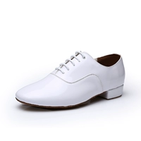 Белая световая поверхность в помещении