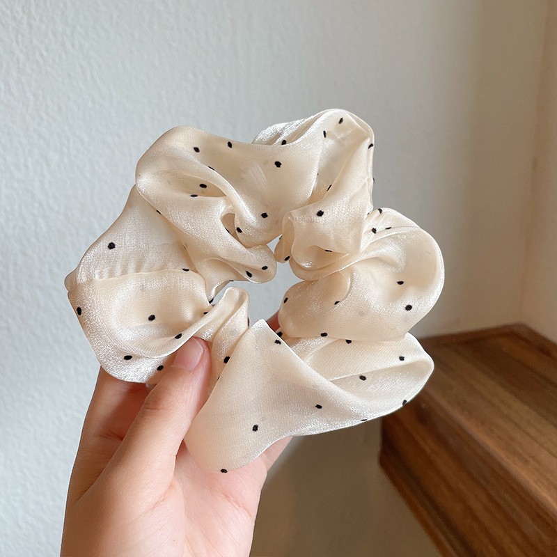 B5-2-6 textured polka dot large intestine ring