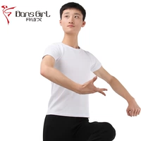 Белая футболка, короткий рукав