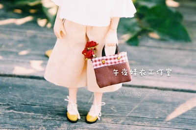 taobao agent Azone Blyhe Licca OB Subsidal Witch Accessories Bags Packpack Platform Cingard Crossing Bag