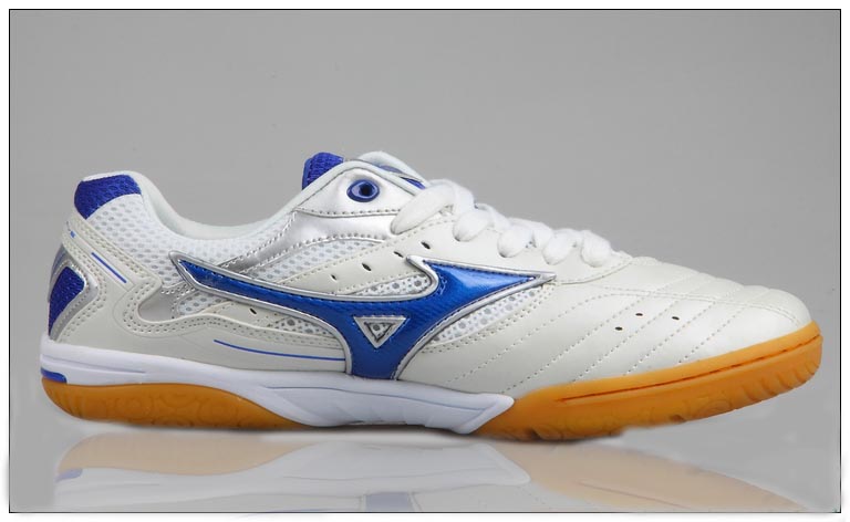 

Обувь для настольного тенниса MIZUNO 11027