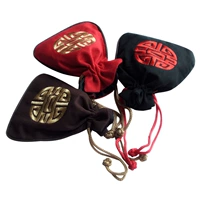 Вышитая ручная вышитая мешок для дыма старой в стиле сухой сигаретный мешок для дымовой сумки для дыма для дыма шелковых лотосных мешков и играть в мешки