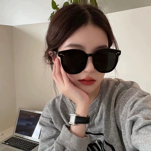 Модные солнцезащитные очки, по фигуре, популярно в интернете, защита от ультрафиолета