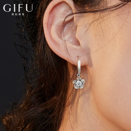 Длинные гипоаллергенные серьги, серебро 925 пробы, в цветочек, яркий броский стиль, простой и элегантный дизайн