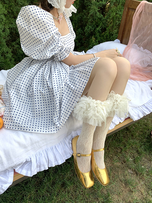 taobao agent CNORAHK niche lace new product* cake doll* French romantic folds wrinkle meate yarn lace socks in stockings