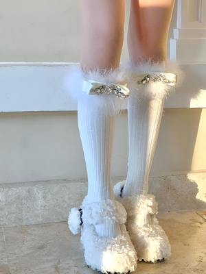 taobao agent CNORAHK niche socks are full of drilling hair, hairy butterflies, mid -stock socks, pure white socks, Christmas New Year socks