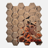 Серебряное зеркало Трехмерное треугольное поверхность высокая и низкая поверхность