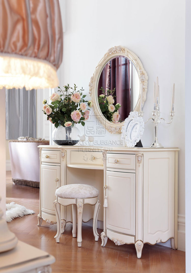 

Туалетный столик Luxury Elegance Furniture BMG-55