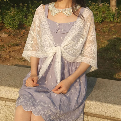 taobao agent Genuine summer lace triangular scarf, retro autumn thin shawl, accessory, French retro style, Lolita style