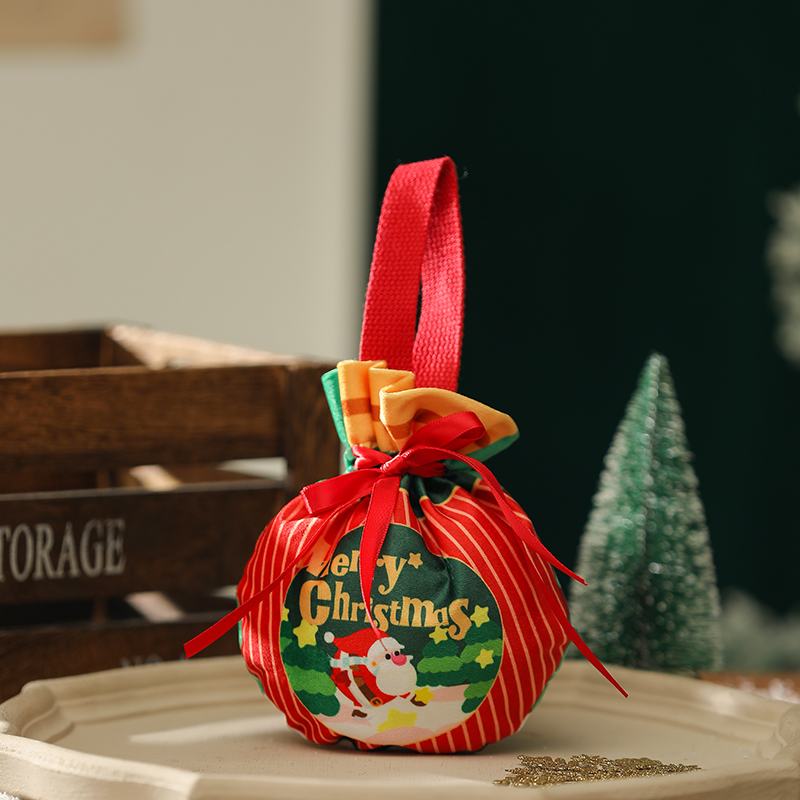 Ping An Flannel Apple Gift Bag Type F