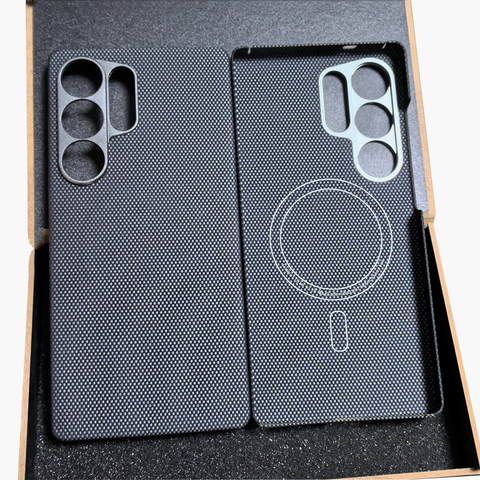 Carbon Fiber MagSafe Kickstand Metal – S25, S24, S23 Samsung Phone Case