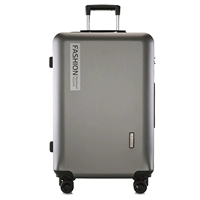 Железная модель на молнии