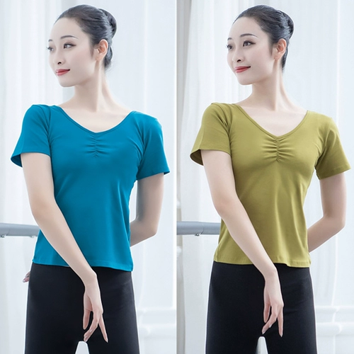 Танцевальная одежда для женщин с коротки